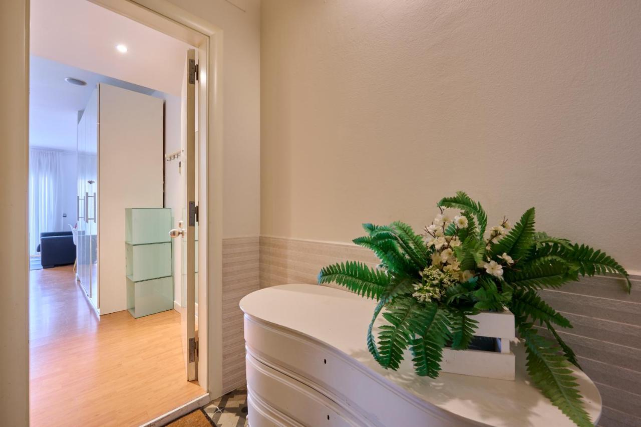 Precioso Loft En Badalona Centro Apartamento Exterior foto